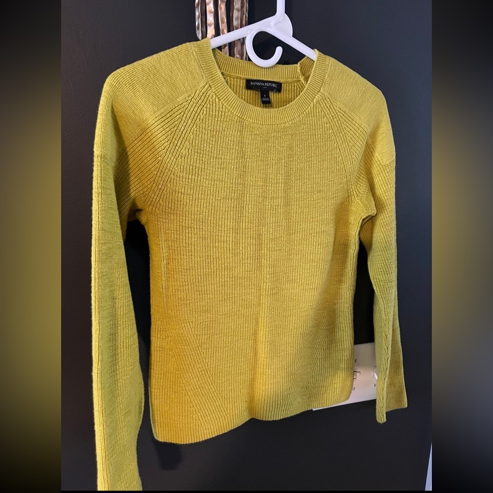 Banana Republic Sweater